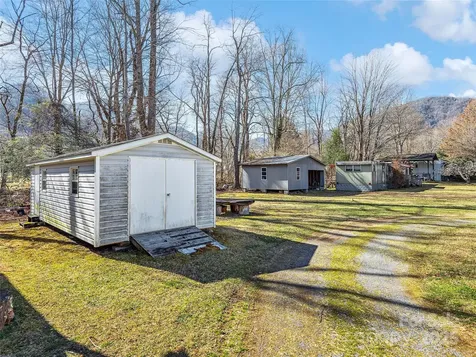 74 Badd Lane Maggie Valley NC 28751