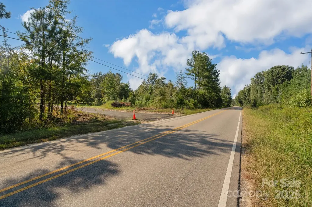 1012 S Oakshire Lane Waxhaw NC 28173