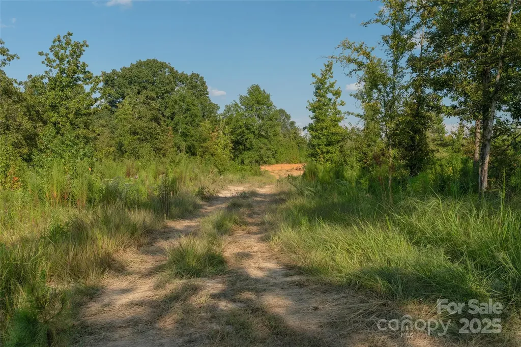 1012 S Oakshire Lane Waxhaw NC 28173