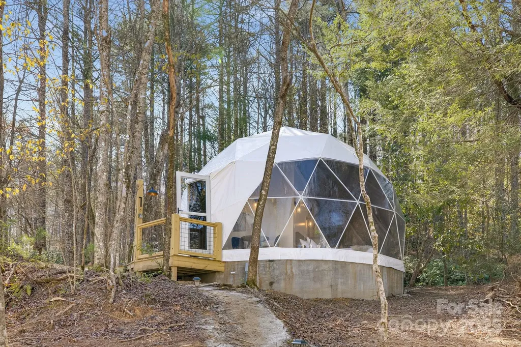 186 Meece Road Rosman NC 28772