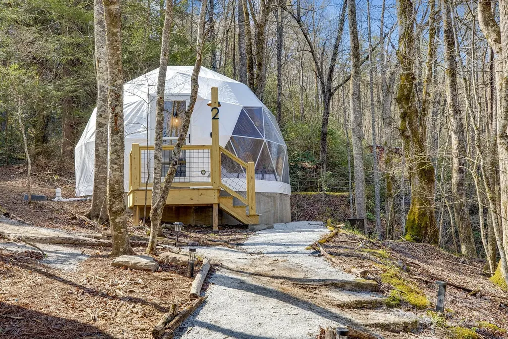 186 Meece Road Rosman NC 28772
