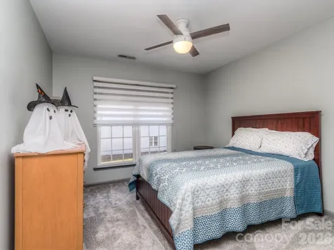 6236 Rockefeller Lane Charlotte NC 28210