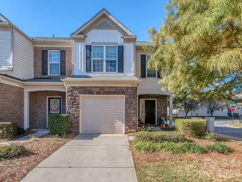 6236 Rockefeller Lane Charlotte NC 28210