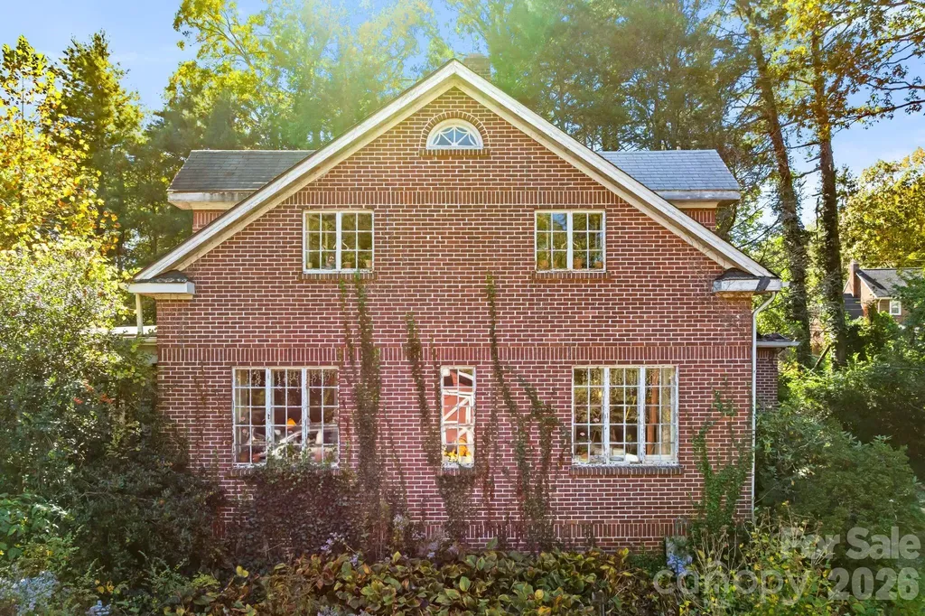 414 Beaucatcher Road Asheville NC 28805