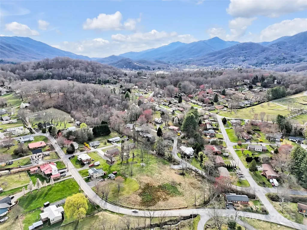 00 Oakdale Road Waynesville NC 28786