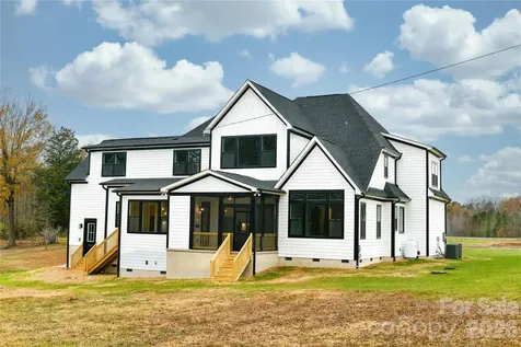 3874 Hickory Highway Statesville NC 28677