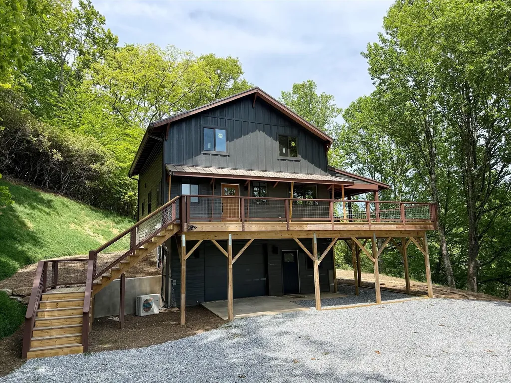 114 Phivo Drive Balsam Grove NC 28708