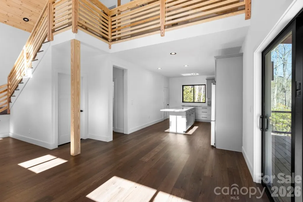 114 Phivo Drive Balsam Grove NC 28708