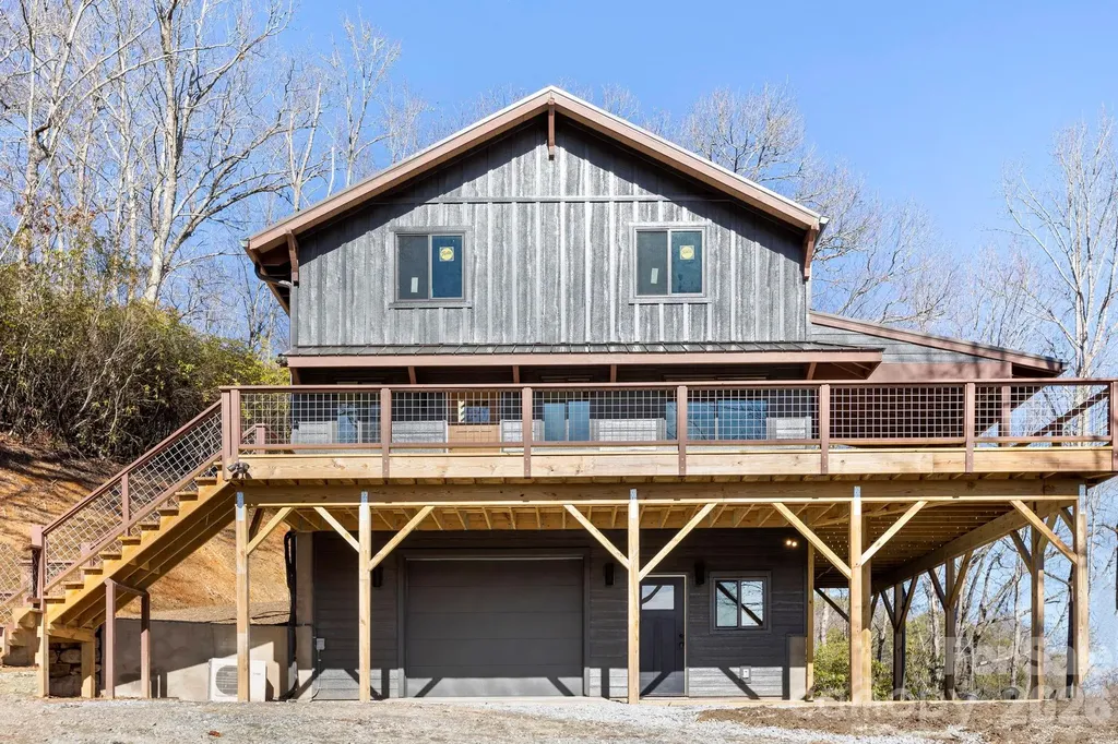 114 Phivo Drive Balsam Grove NC 28708