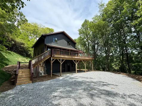 114 Phivo Drive Balsam Grove NC 28708