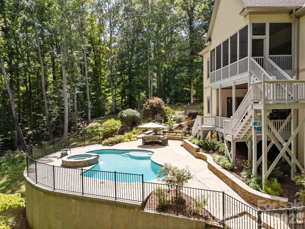 242 Anniston Way Davidson NC 28036