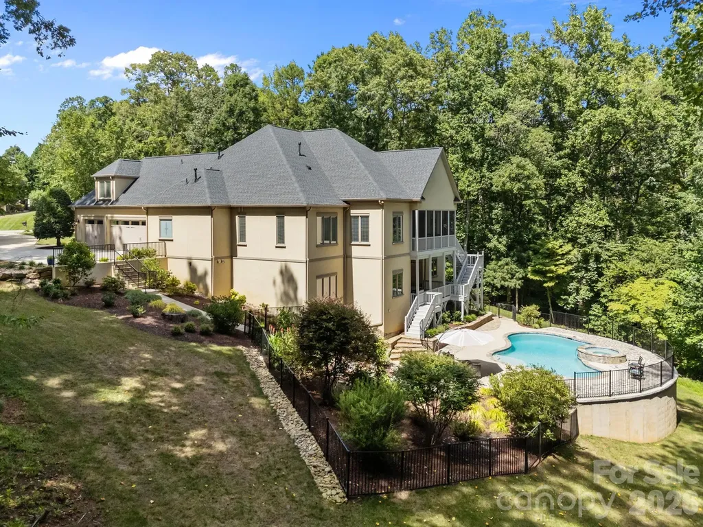 242 Anniston Way Davidson NC 28036