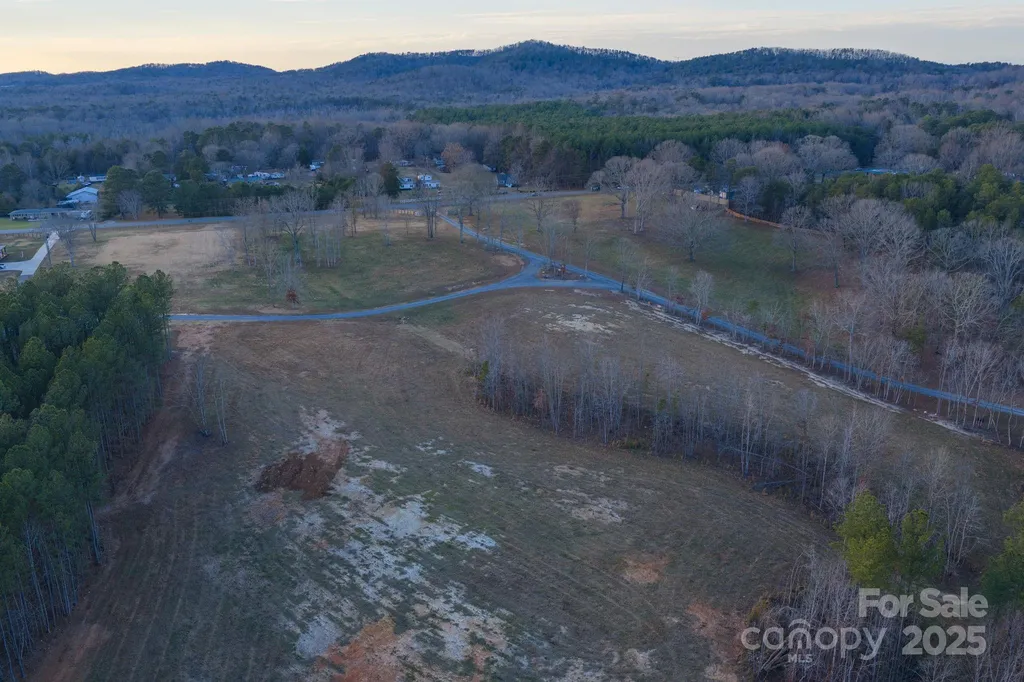 164 Linderman Lake Lane Kings Mountain NC 28086