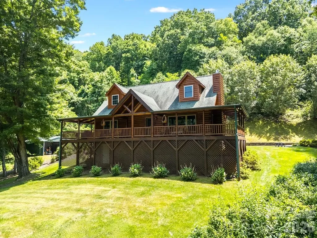 17 Aaron Way Waynesville NC 28786