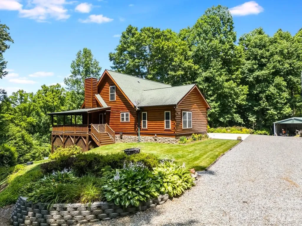 17 Aaron Way Waynesville NC 28786