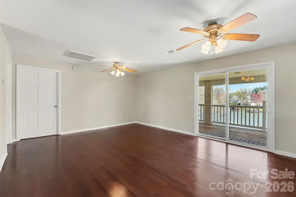 7088 Wateredge Drive Sherrills Ford NC 28673