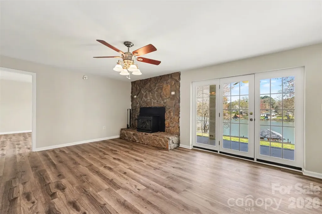 7088 Wateredge Drive Sherrills Ford NC 28673