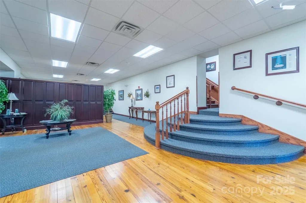 228 E Palmer Street Franklin NC 28734