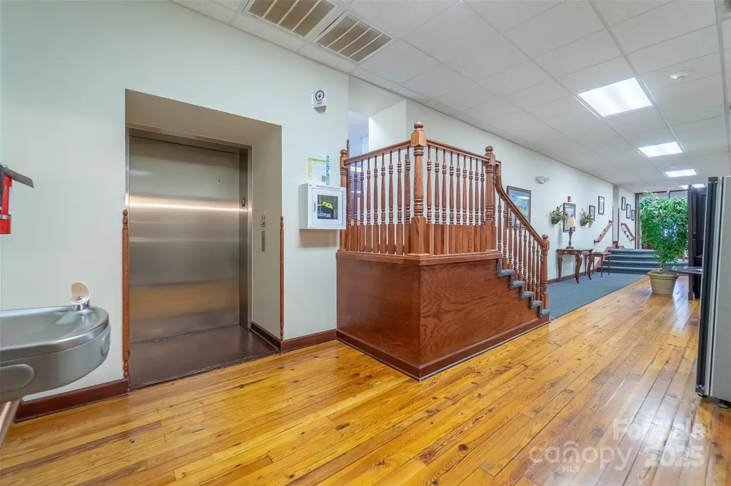 228 E Palmer Street Franklin NC 28734