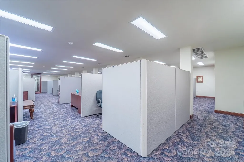 228 E Palmer Street Franklin NC 28734