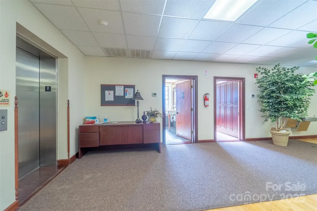 228 E Palmer Street Franklin NC 28734