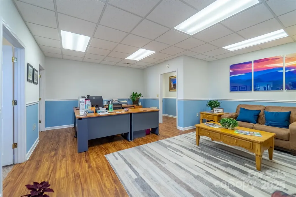 228 E Palmer Street Franklin NC 28734