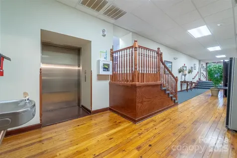 228 E Palmer Street Franklin NC 28734