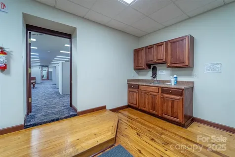 228 E Palmer Street Franklin NC 28734
