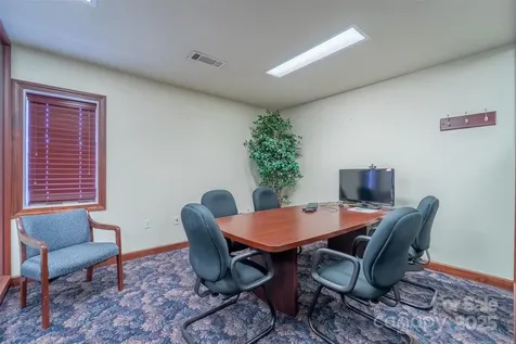 228 E Palmer Street Franklin NC 28734