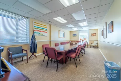 228 E Palmer Street Franklin NC 28734