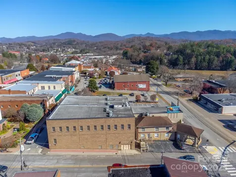 228 E Palmer Street Franklin NC 28734