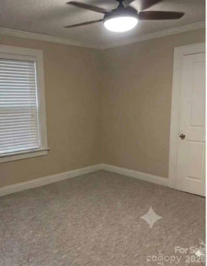 1906 Oaklawn Avenue Charlotte NC 28216