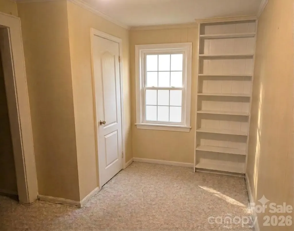 1906 Oaklawn Avenue Charlotte NC 28216