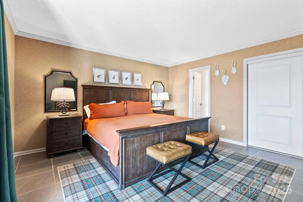 68 Toxaway Point Lake Toxaway NC 28747