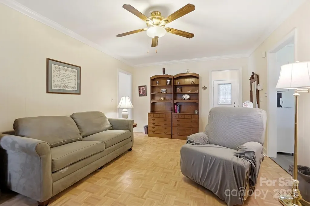 6309 Pineburr Road Charlotte NC 28211