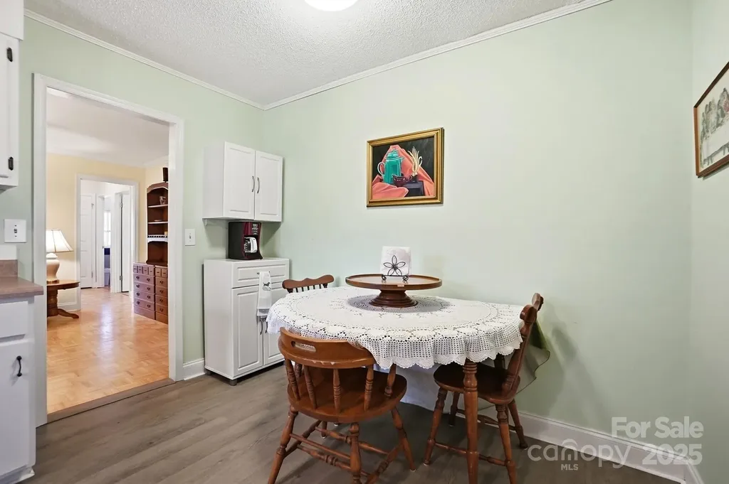 6309 Pineburr Road Charlotte NC 28211