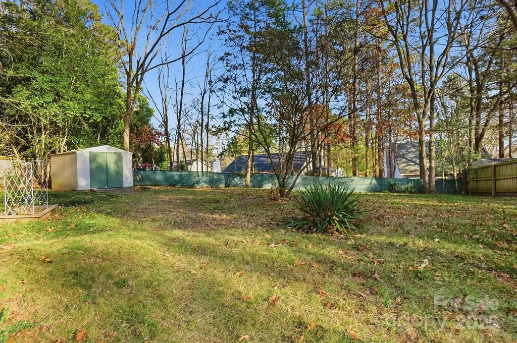 6309 Pineburr Road Charlotte NC 28211
