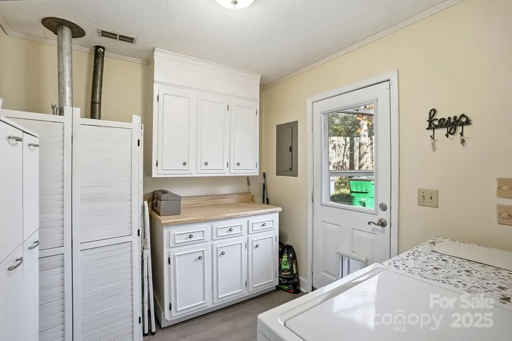 6309 Pineburr Road Charlotte NC 28211