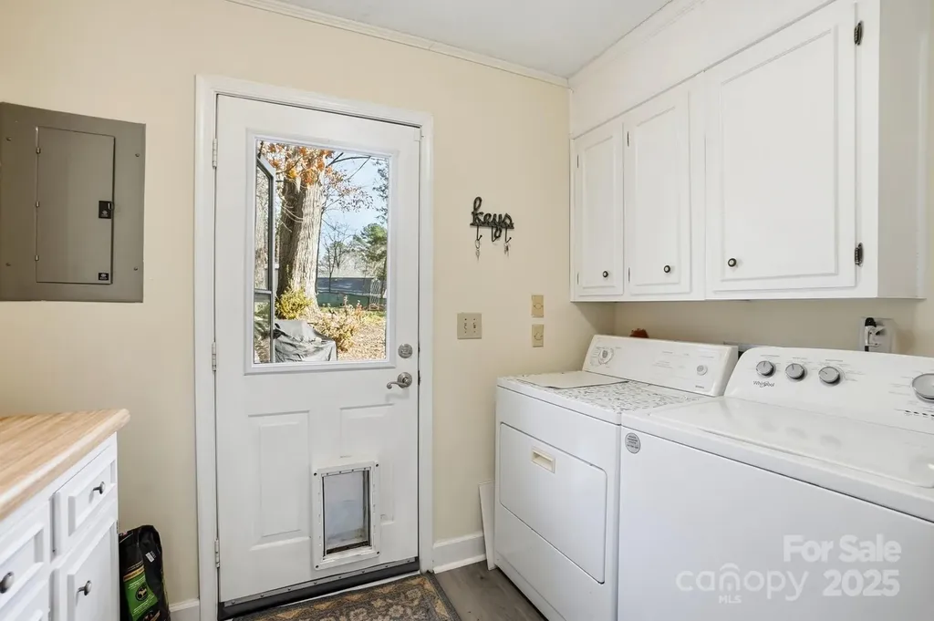 6309 Pineburr Road Charlotte NC 28211