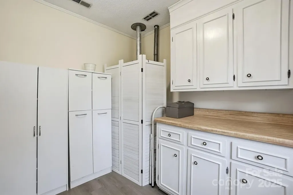6309 Pineburr Road Charlotte NC 28211