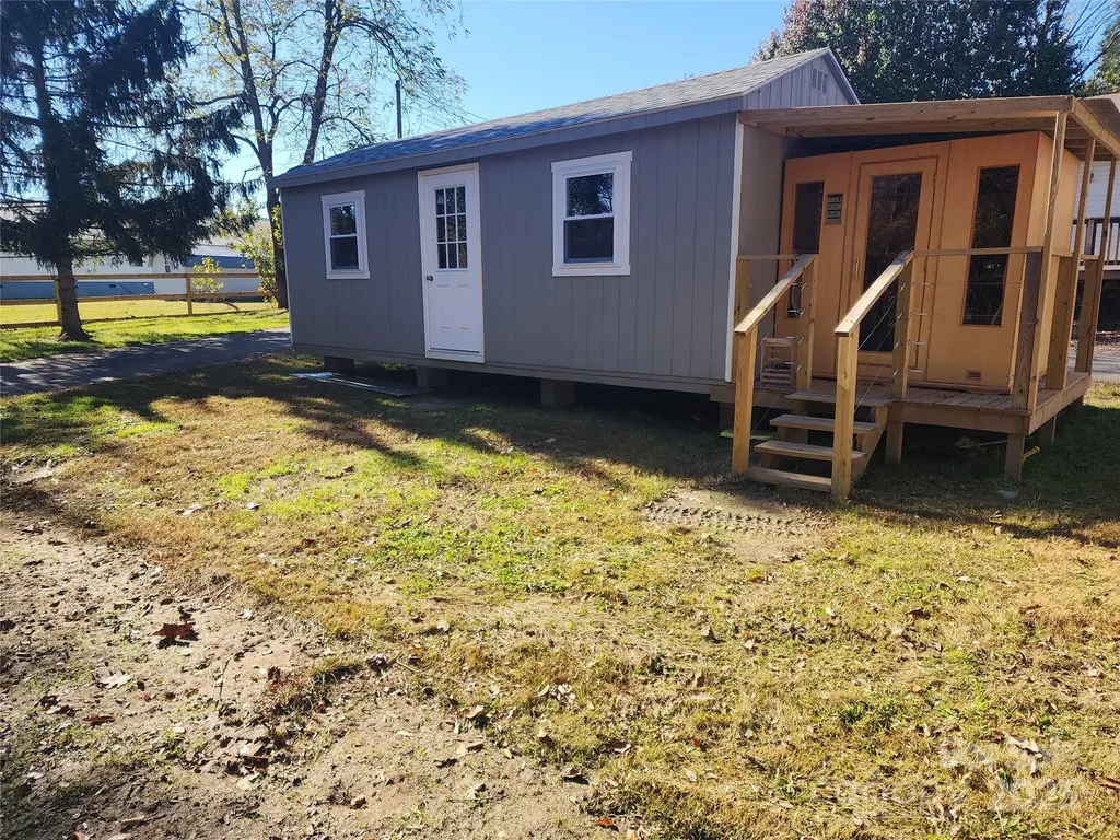 1235 Sulphur Springs Road Waynesville NC 28786