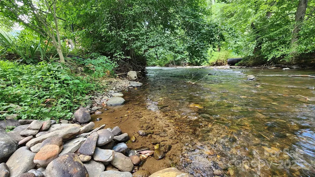 1235 Sulphur Springs Road Waynesville NC 28786