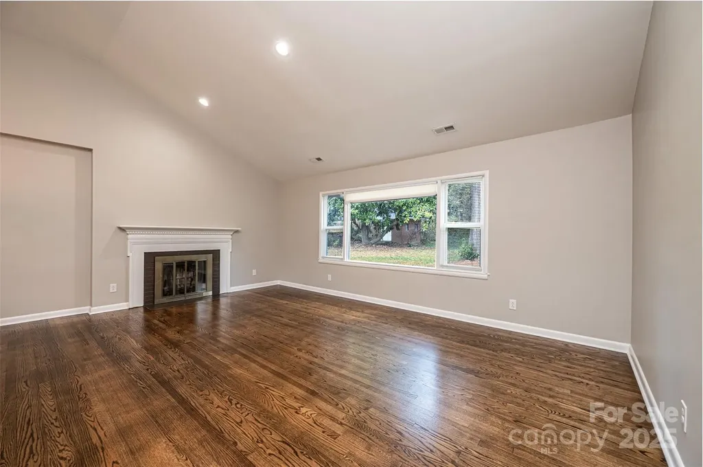 908 13th Street NW Conover NC 28613