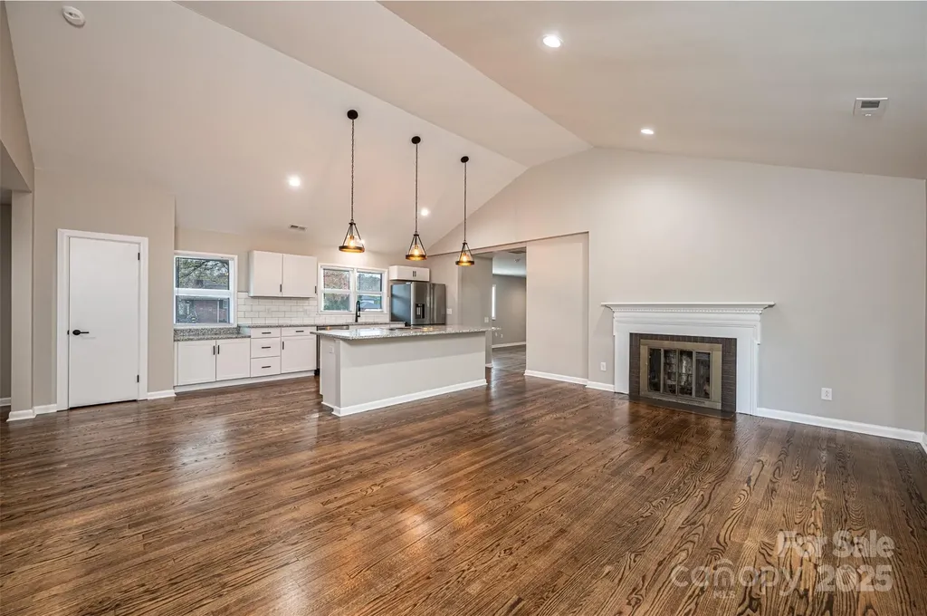 908 13th Street NW Conover NC 28613