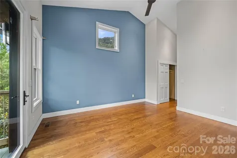 40 River Run Asheville NC 28804