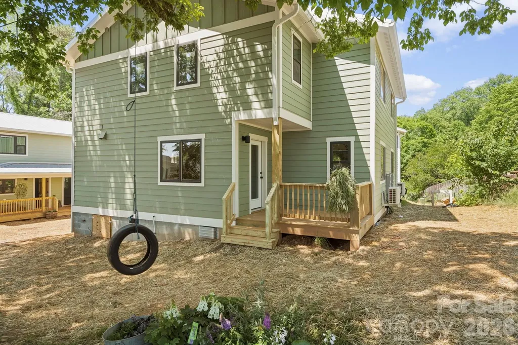 13 Fireside Drive Asheville NC 28806
