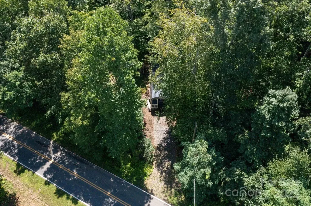 245 White Oak Creek Road Burnsville NC 28714