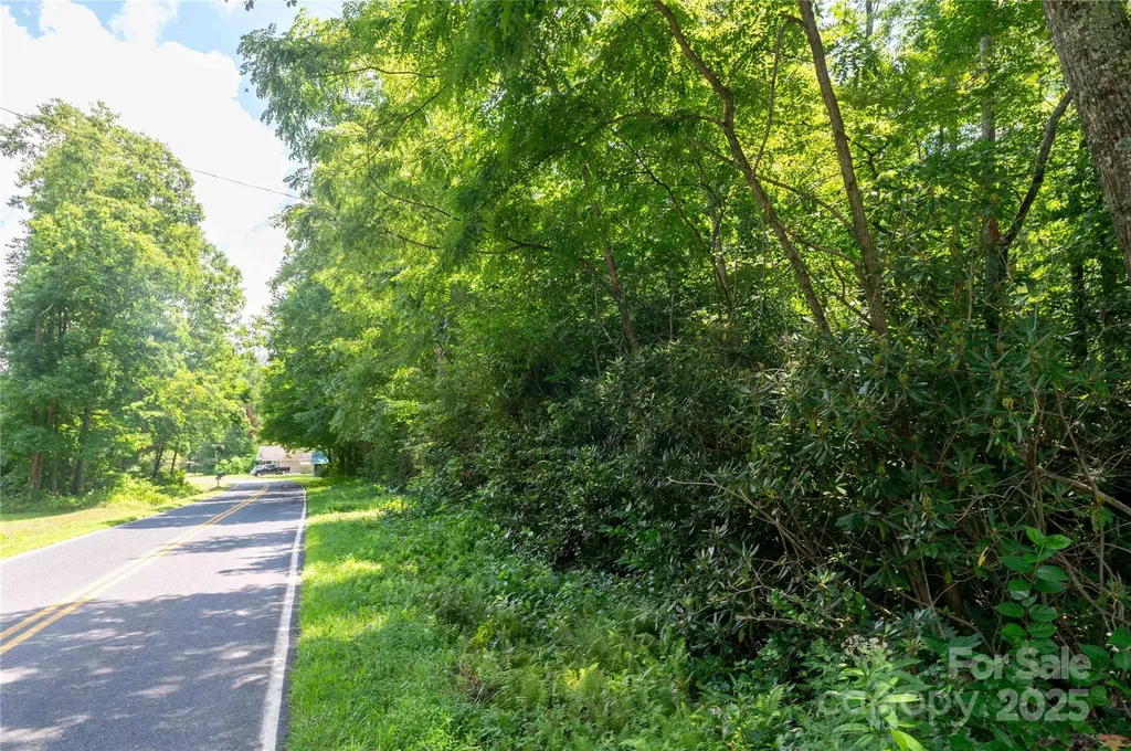 245 White Oak Creek Road Burnsville NC 28714
