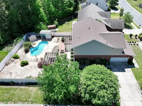 1758 Newland Road Denver NC 28037