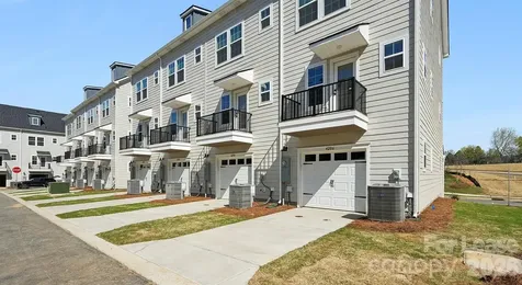 2312 Ben Craig Drive Charlotte NC 28269